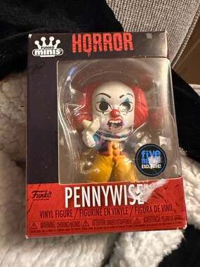 Funko Minis Horror Pennywise (IT 1990) Five Below Exclusive Vinyl Figure